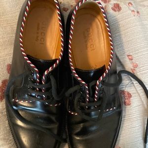 Gucci shoes men size 8. Black